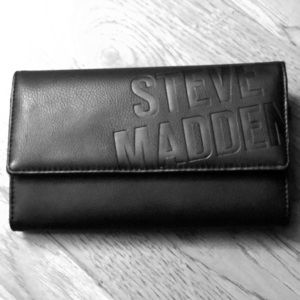 Steve Madden women’s wallet trifold